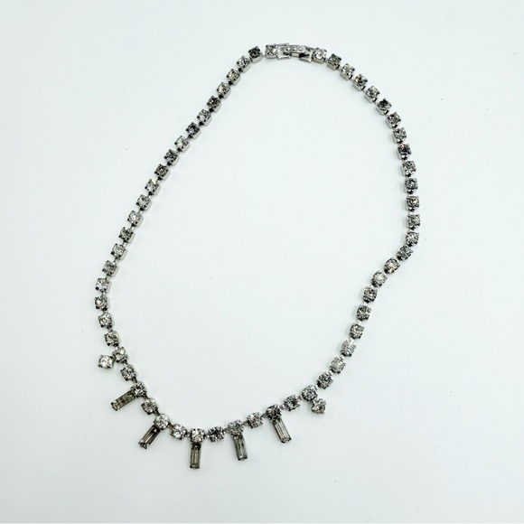 VINTAGE Classic 70/80s Rhinestones ART DECO Silver Tone Sparkly Choker Necklace - Picture 3 of 7